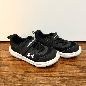 Under Armour Kids Black and White Sneakers
